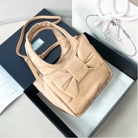 Bag-Par-212 Size  15.5cm x 10cm x 18cm