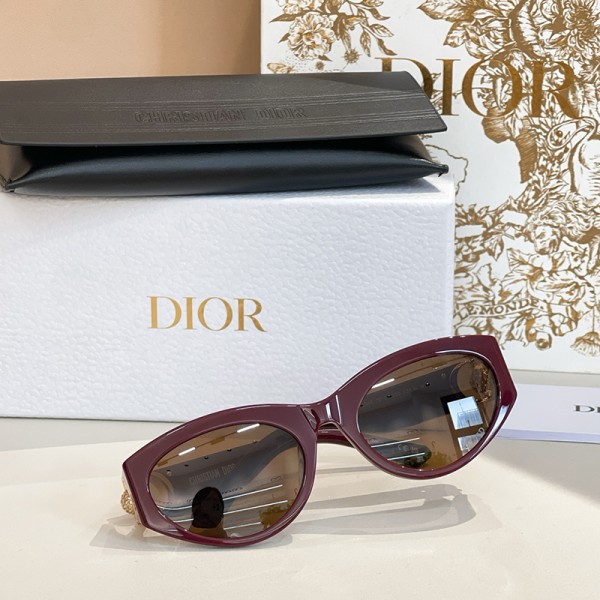 Glass-Dior-001