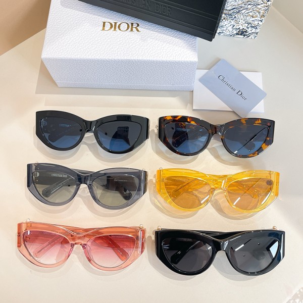 Glass-Dior-072
