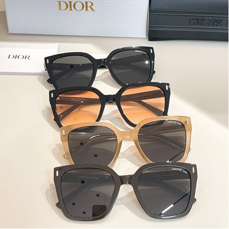 Glass-Dior-095