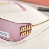 Glass-Miu-052