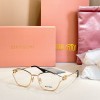 Glass-Miu-062