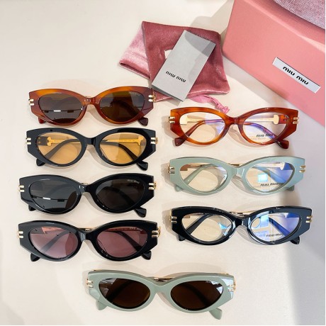 Glass-Miu-070