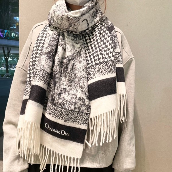 Scarf-Dior-011