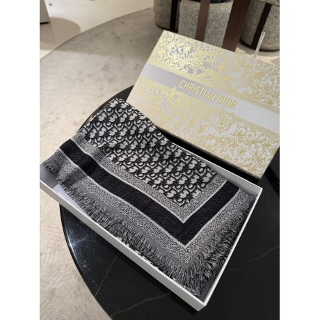 Scarf-Dior-096