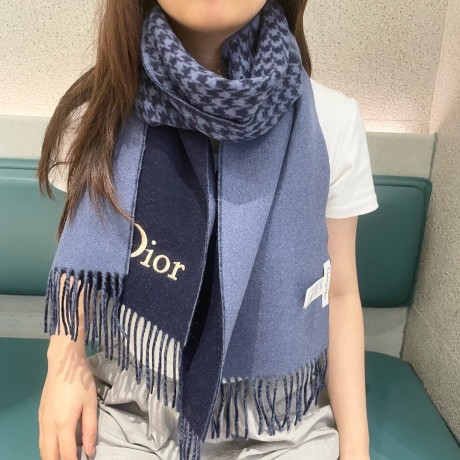 Scarf-Dior-123