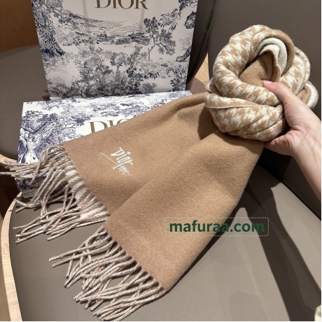 Scarf-Dior-127