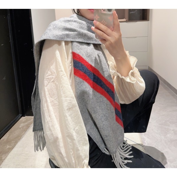 Scarf-Gu030