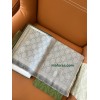 Scarf-Gu054