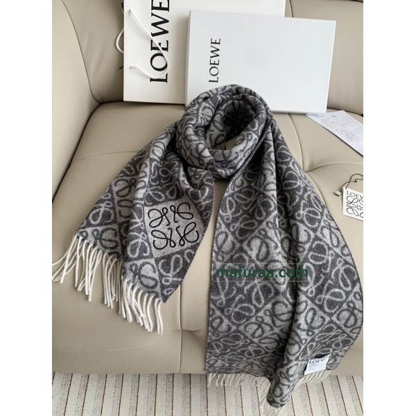 Scarf-Loe-076
