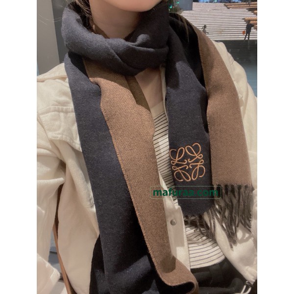 Scarf-Loe-107