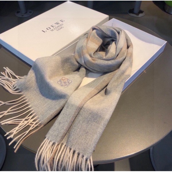 Scarf-Loe-112