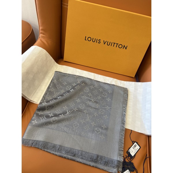 Scarf-lv-033
