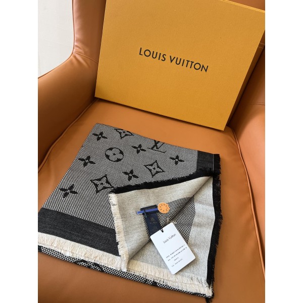 Scarf-lv-043