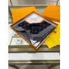 Scarf-lv-047