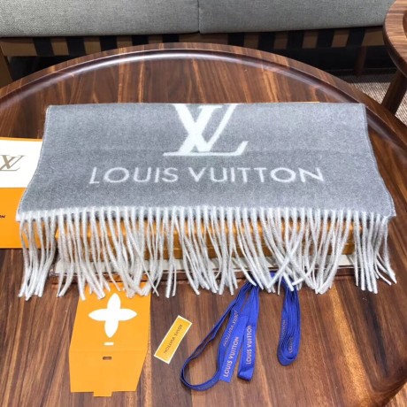 Scarf-lv-132