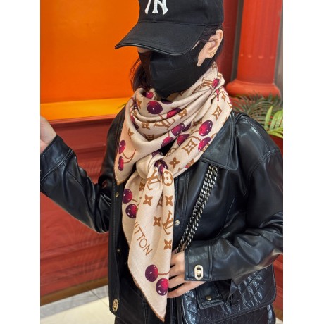 Scarf-lv-151