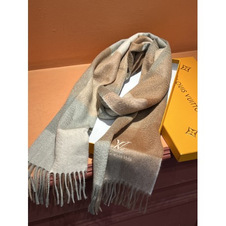 Scarf-lv-196