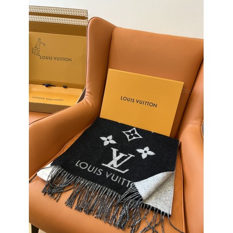 Scarf-lv-211