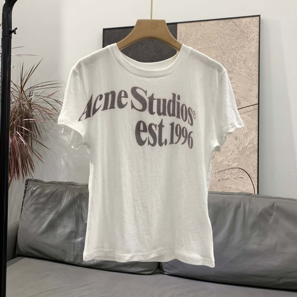 Yi-Acne-032