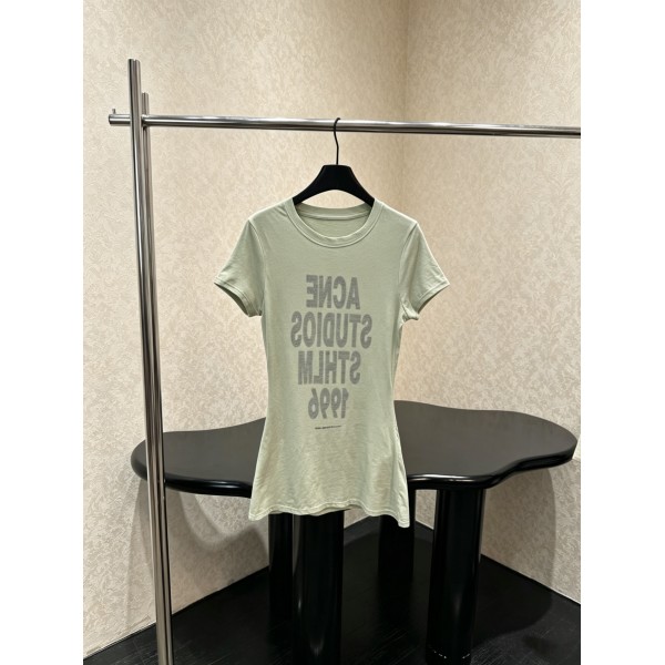 Yi-Acne-035