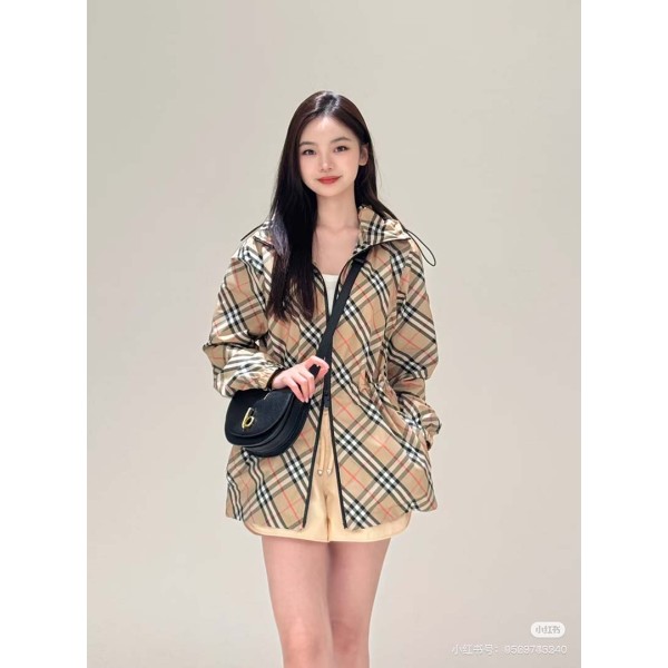 Yi-burberry-066
